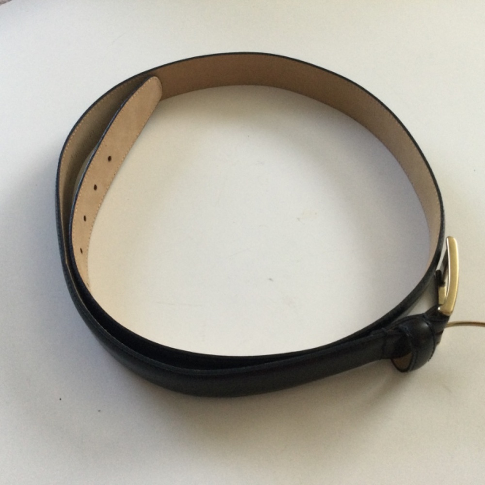 NEW LLBEAN Leather Belt. Size 42…Classic Style and Quality - Picture 12 of 13